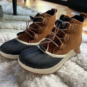 Sorel Duck Boots Sz 6Y
